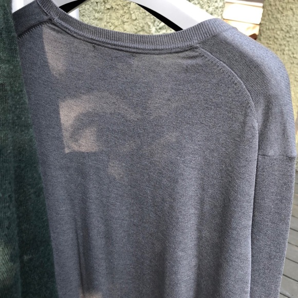Extra fine merino wool pullover sweaters - Picture 6 of 6
